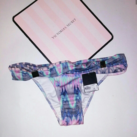 Victoria Secret Swim Bottom
Pink Blue Tie Dye
Hottie Cheeky - Picture 1 of 7